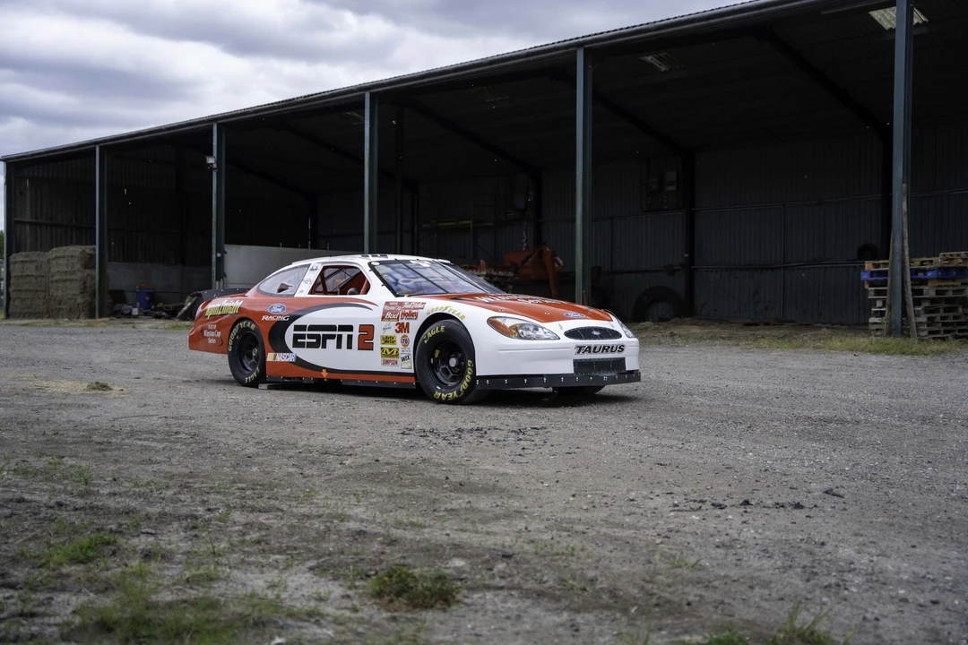 1998 Ford Taurus 3rd Gen - Image 13 of 31