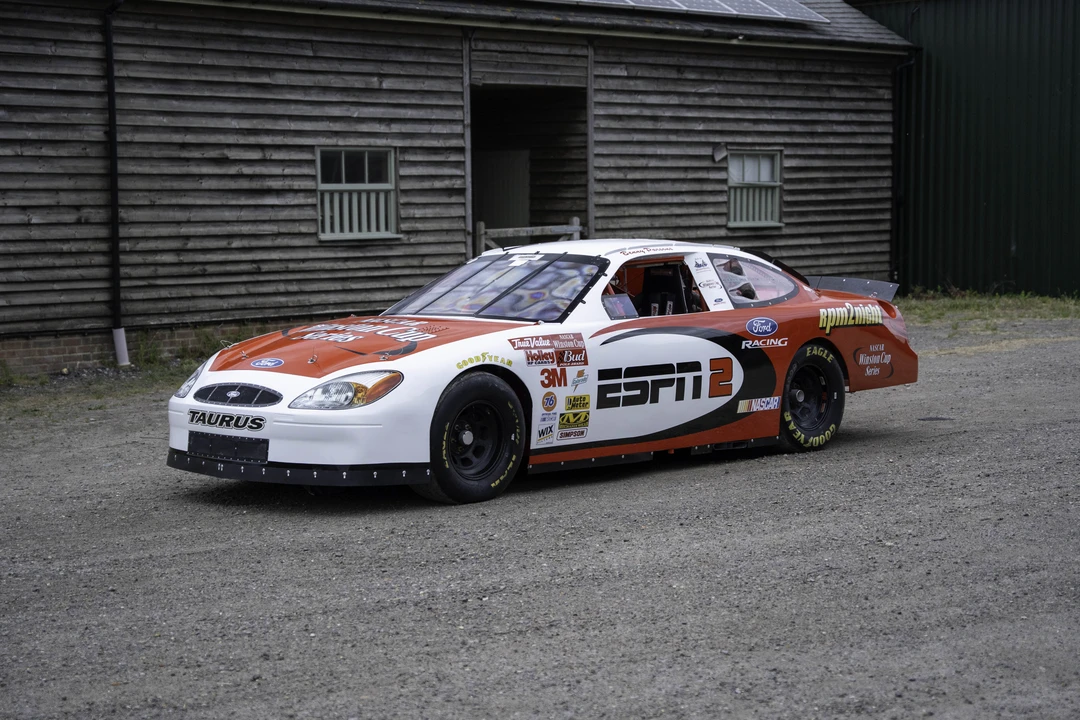 1998 Ford Taurus 3rd Gen - Image 3 of 31