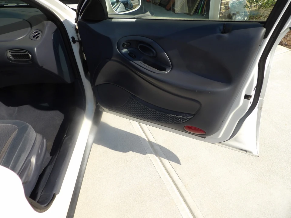 1998 Ford Taurus 2nd Gen - Image 13 of 15