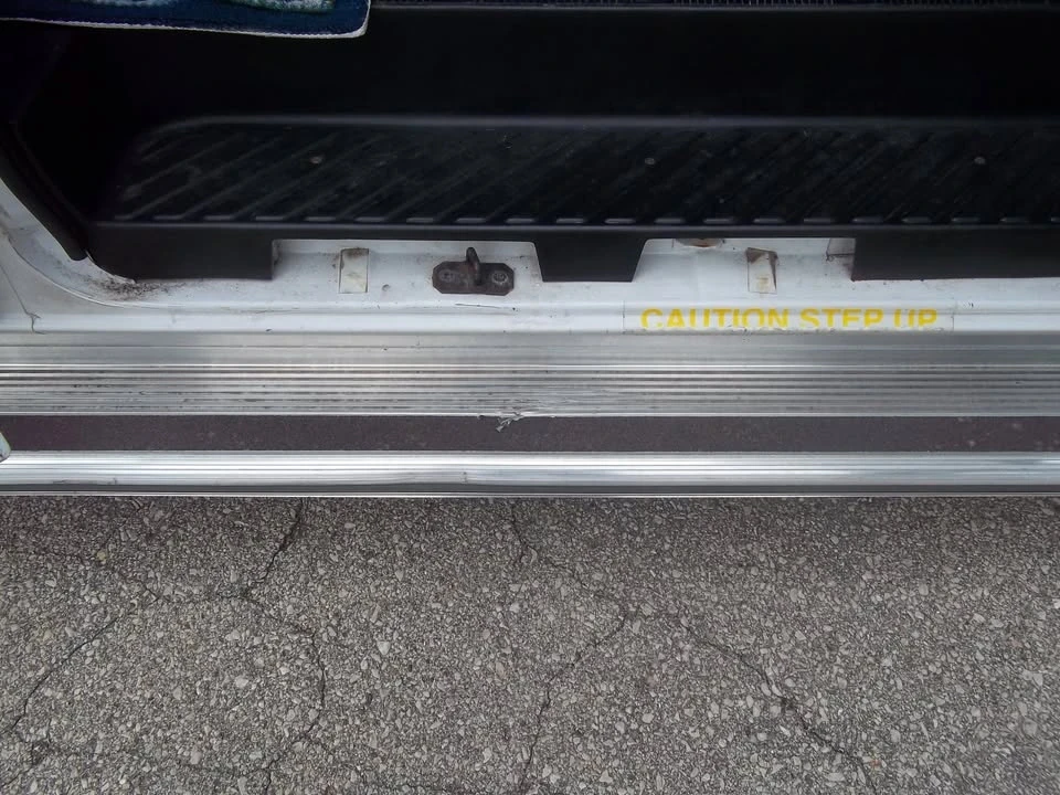 1998 Ford Econoline Van - Image 10 of 13