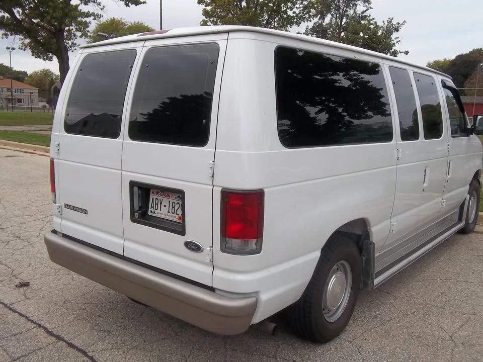 1998 Ford Econoline Van - Image 4 of 13