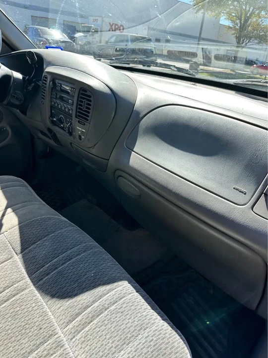 1998 Ford F-150 10th Gen - Image 9 of 12