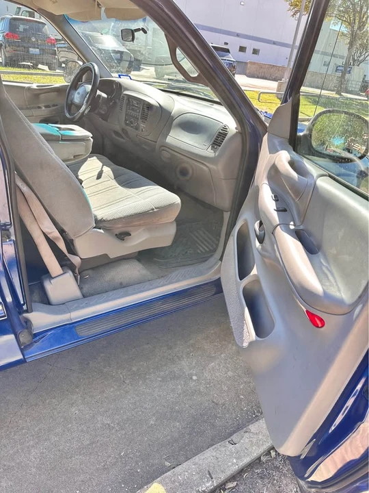 1998 Ford F-150 10th Gen - Image 11 of 12