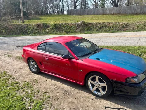 1998 Ford Mustang GT Coupe