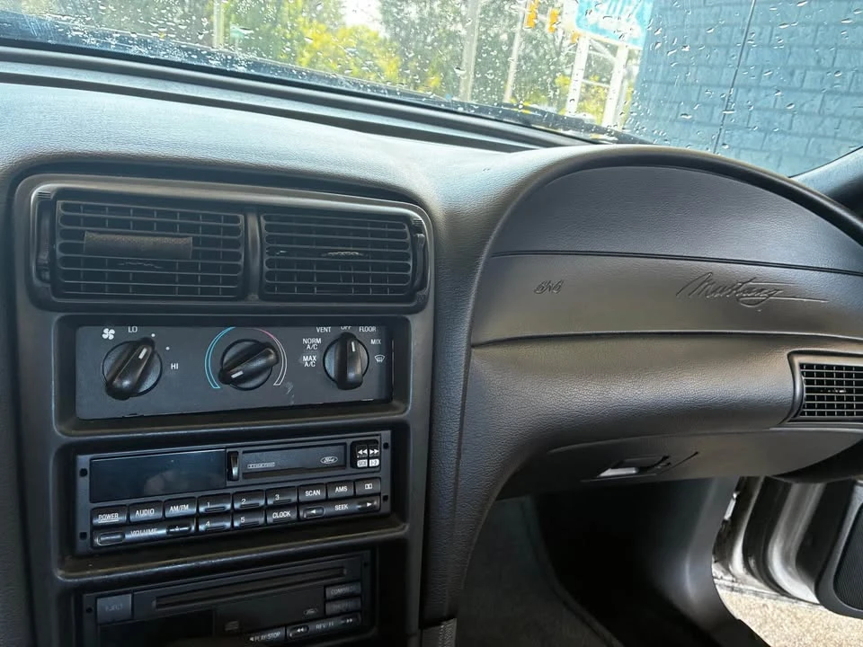 1998 Ford SN95 Mustang - Image 11 of 16