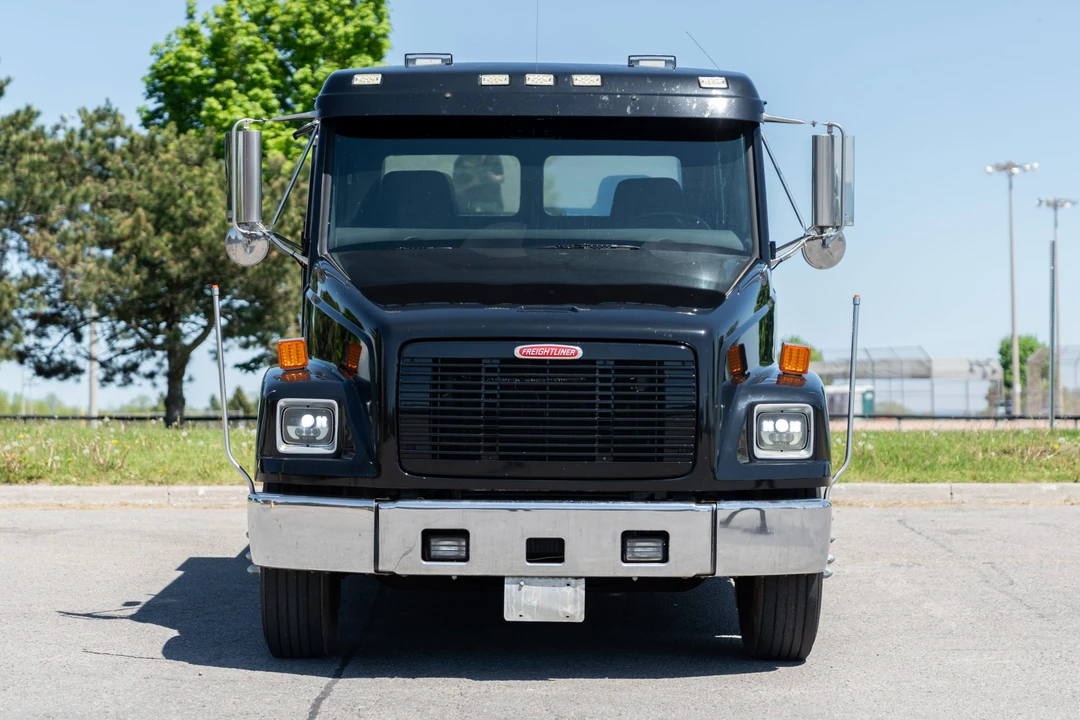1998 Freightliner - Image 4 of 31