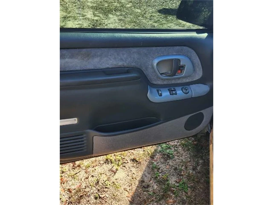 1998 GMC C/K - Image 8 of 13