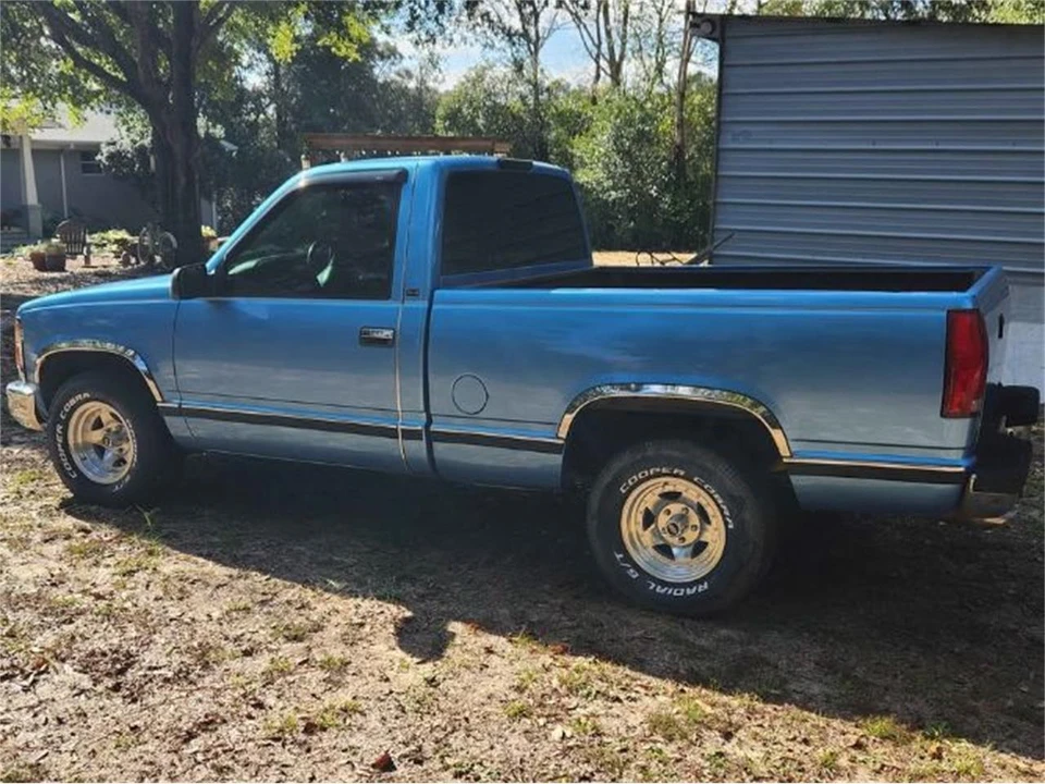 1998 GMC C/K - Image 9 of 13