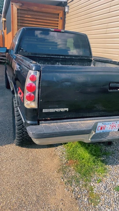 1998 GMC Sierra 1st Gen - Image 7 of 8