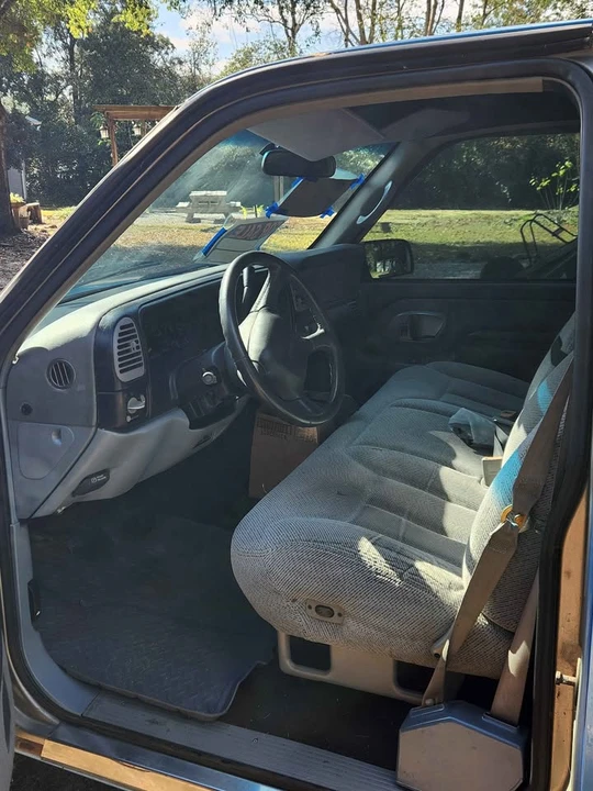 1998 GMC C/K - Image 8 of 13