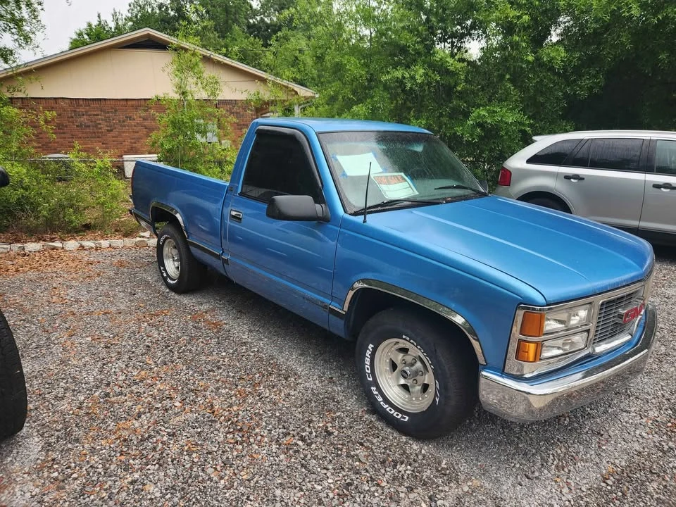 1998 GMC C/K - Image 2 of 13