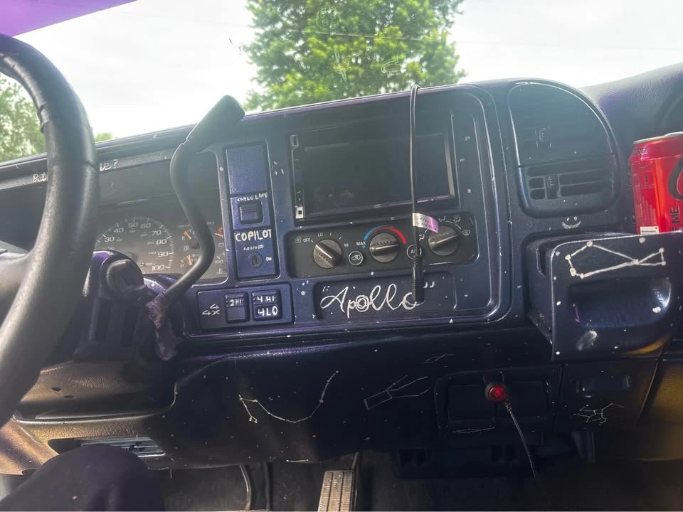 1998 GMC C/K - Image 9 of 13