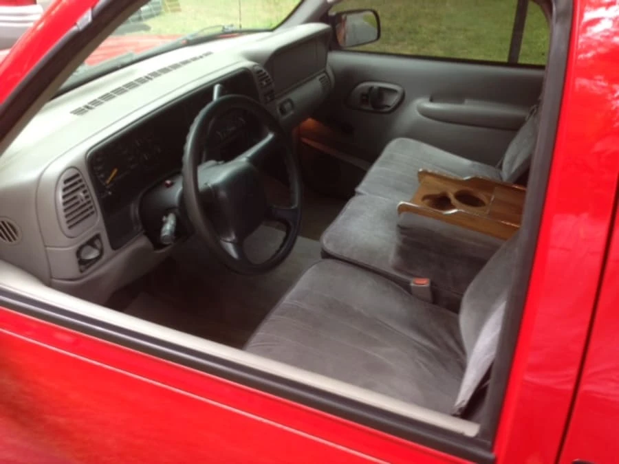 1998 GMC Sierra 1st Gen - Image 4 of 8