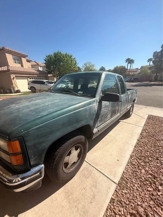 1998 GMC C/K - Image 3 of 7