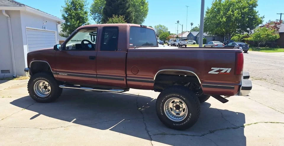 1998 GMC C/K - Image 2 of 9