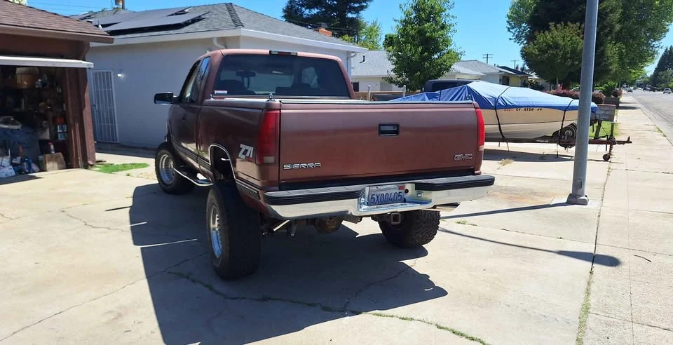 1998 GMC C/K - Image 3 of 9
