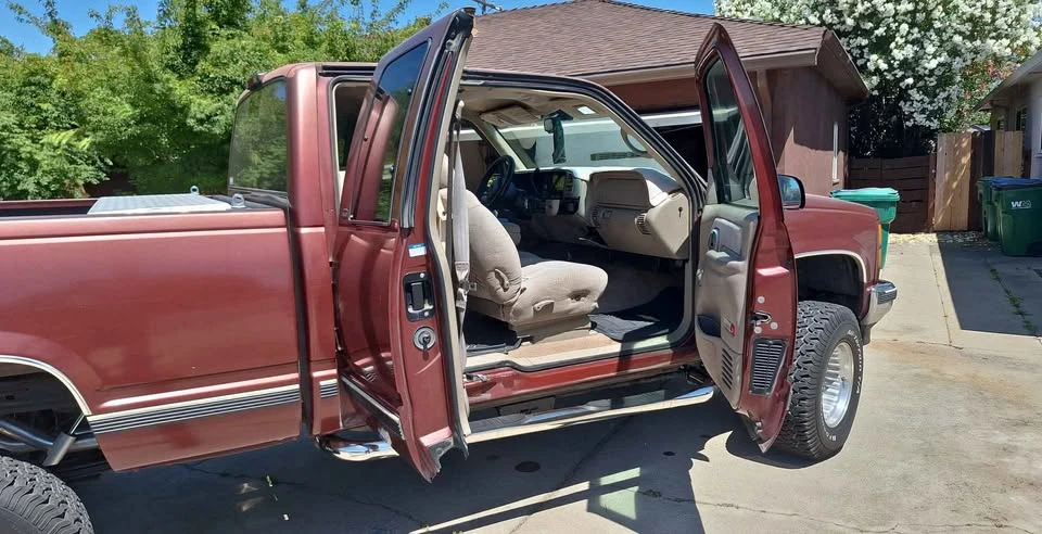 1998 GMC C/K - Image 6 of 9