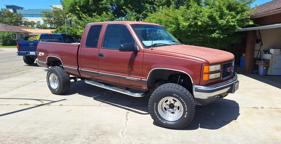 1998 GMC C/K - Image 5 of 9
