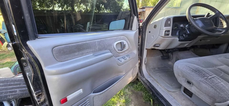 1998 GMC Sierra 1st Gen - Image 7 of 10
