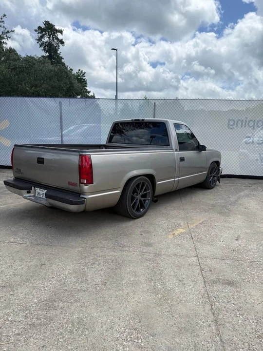1998 GMC Sierra 1st Gen - Image 3 of 8