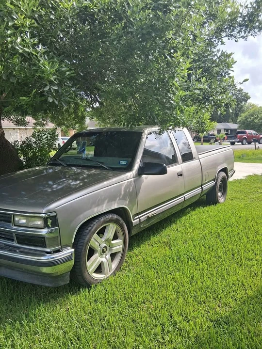 1998 GMC Sierra 1st Gen - Image 2 of 7