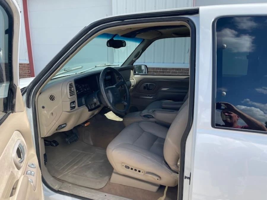 1998 GMC Sierra 1st Gen - Image 10 of 15