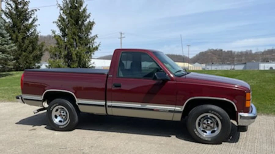 1998 GMC Sierra 1st Gen - Image 2 of 14