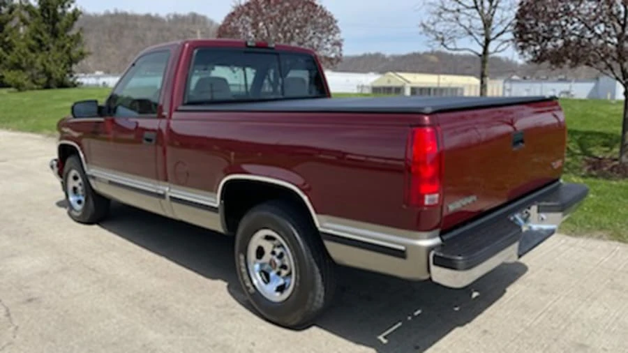 1998 GMC Sierra 1st Gen - Image 3 of 14