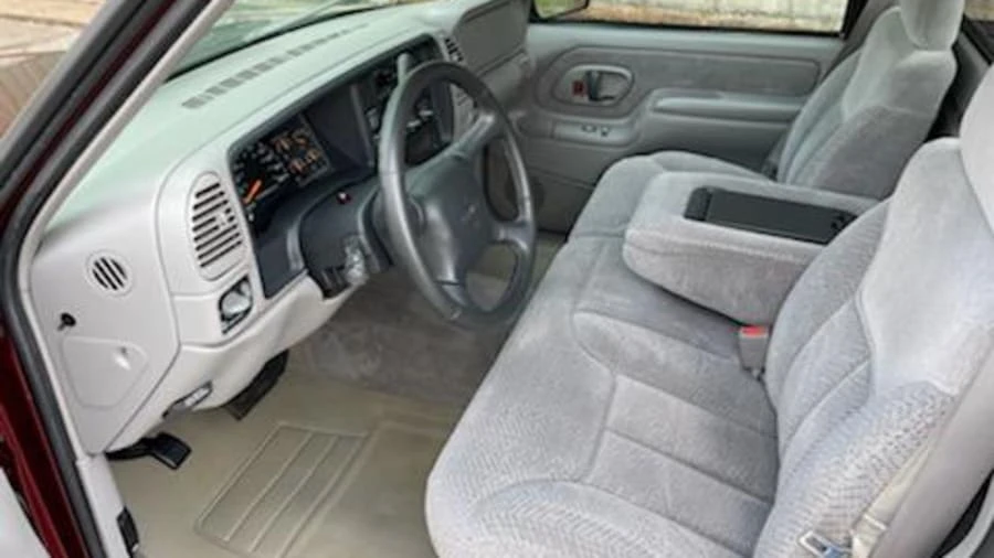 1998 GMC Sierra 1st Gen - Image 5 of 14