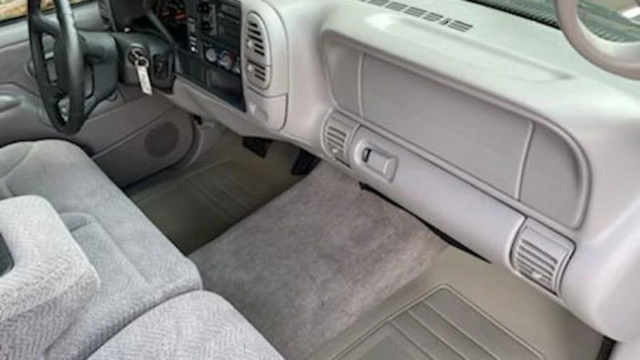 1998 GMC Sierra 1st Gen - Image 6 of 14
