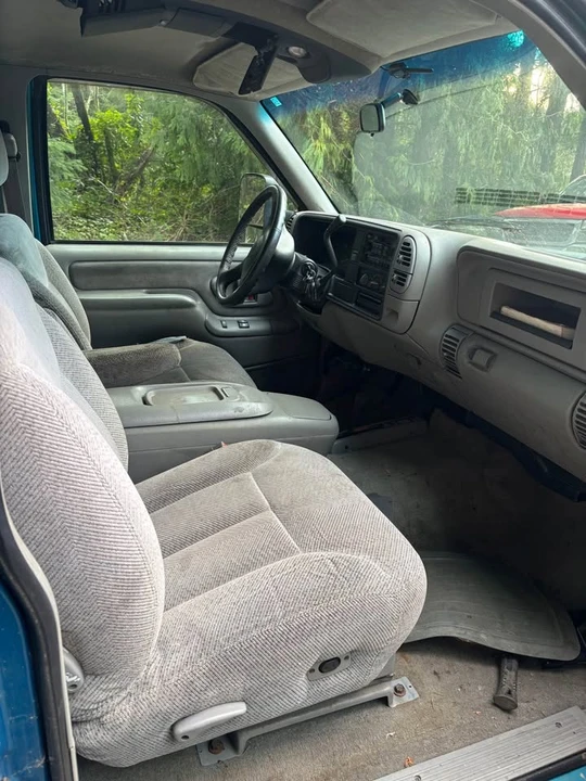 1998 GMC C/K - Image 3 of 4