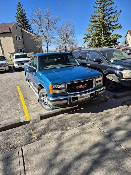 1998 GMC C/K - Image 4 of 11