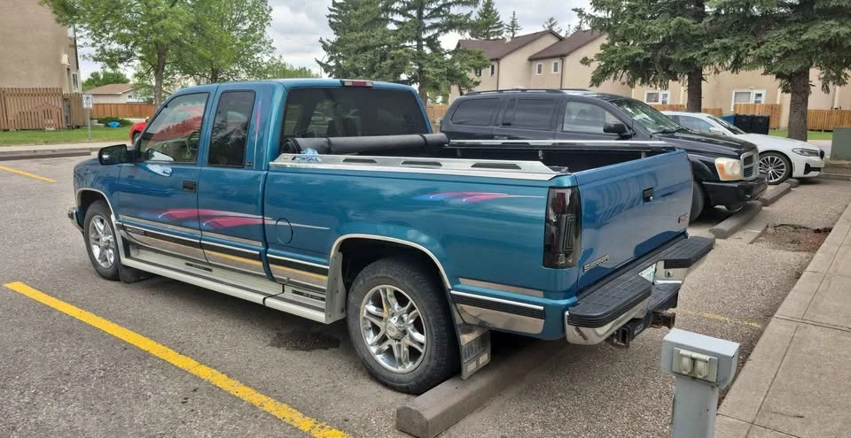 1998 GMC C/K - Image 8 of 11