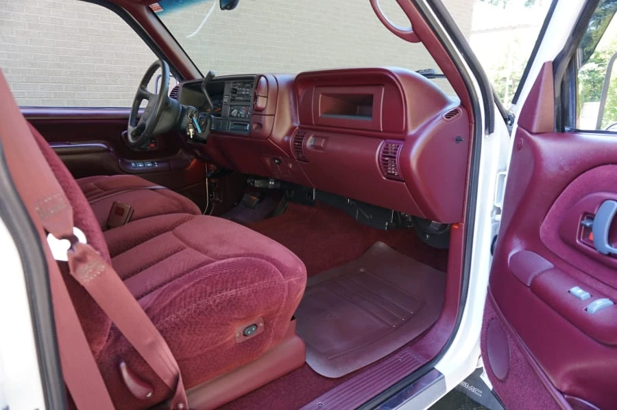 1998 GMC Sierra 1st Gen - Image 11 of 31