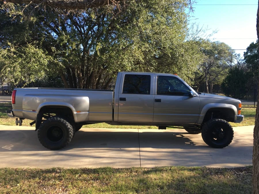 1998 GMC Sierra 1st Gen - Image 2 of 3