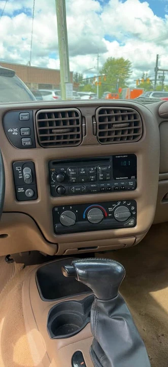 1998 GMC S-15 Jimmy 2nd Gen - Image 12 of 12