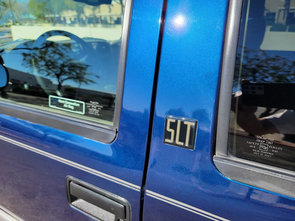 1998 GMC S-15 Jimmy 2nd Gen - Image 29 of 31