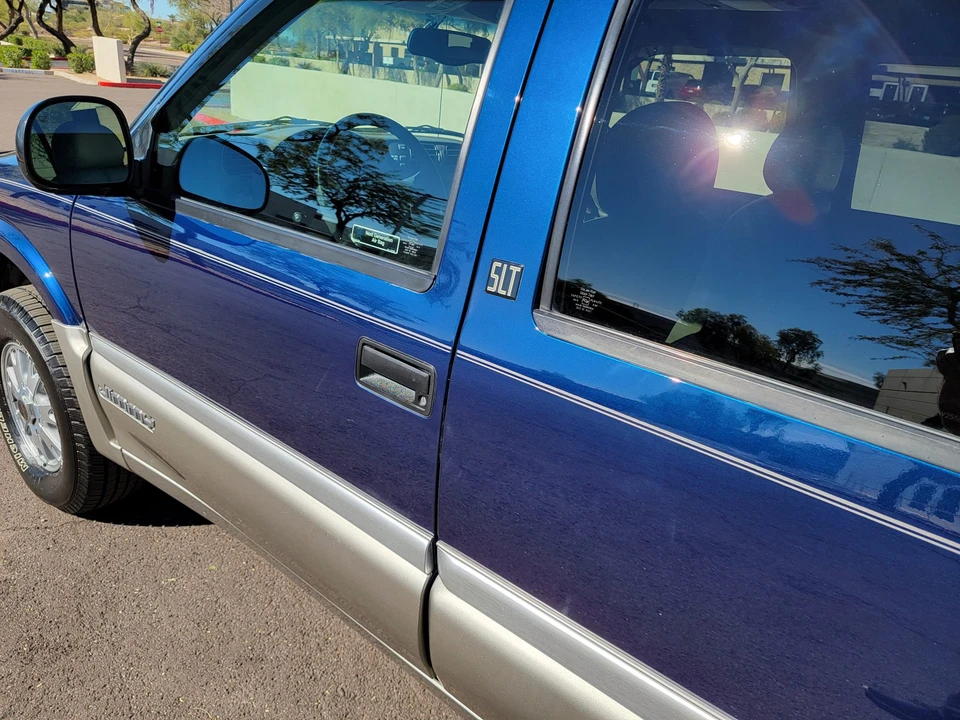 1998 GMC S-15 Jimmy 2nd Gen - Image 25 of 31