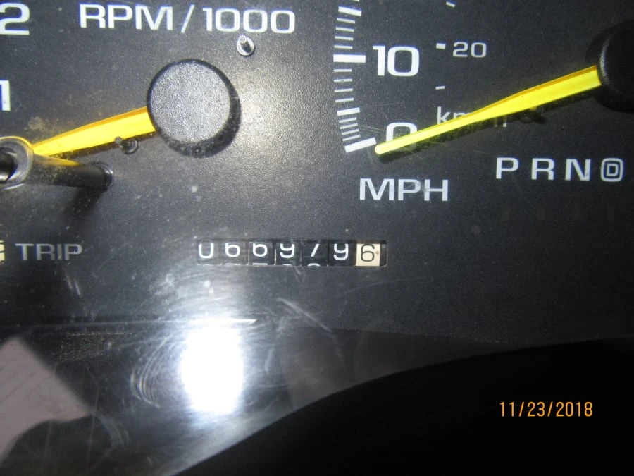 1998 GMC C/K - Image 4 of 12