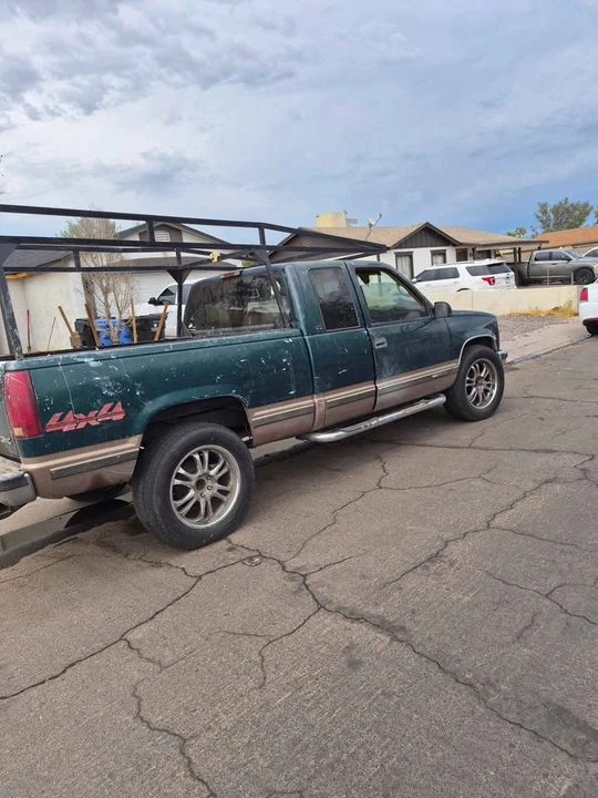 1998 GMC Envoy - Image 3 of 4