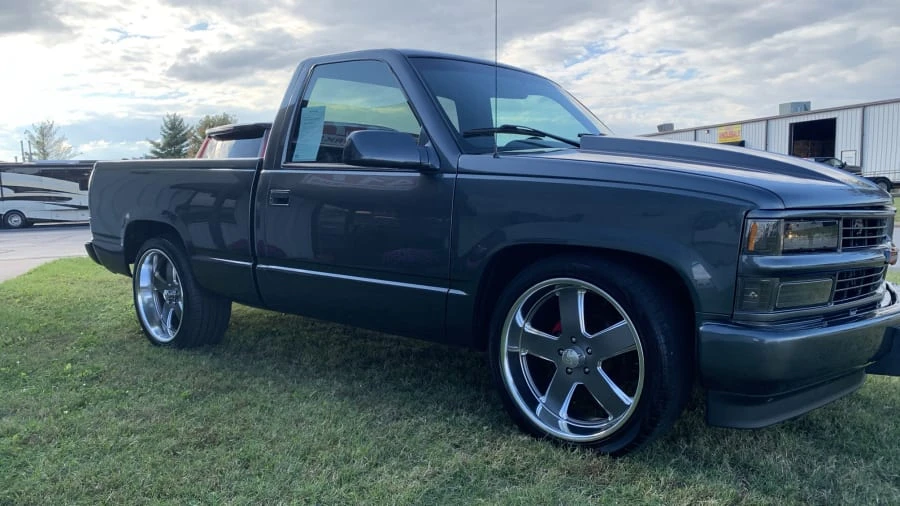 1998 GMC C/K - Image 2 of 7
