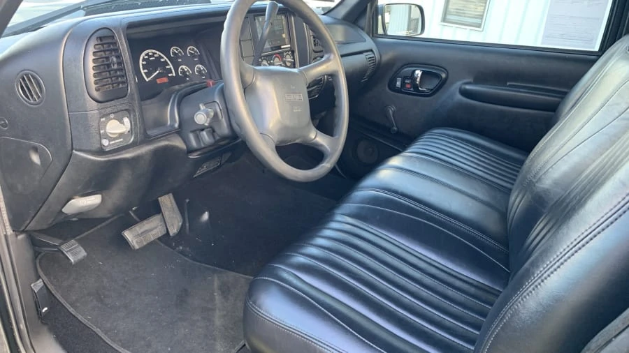 1998 GMC C/K - Image 4 of 7