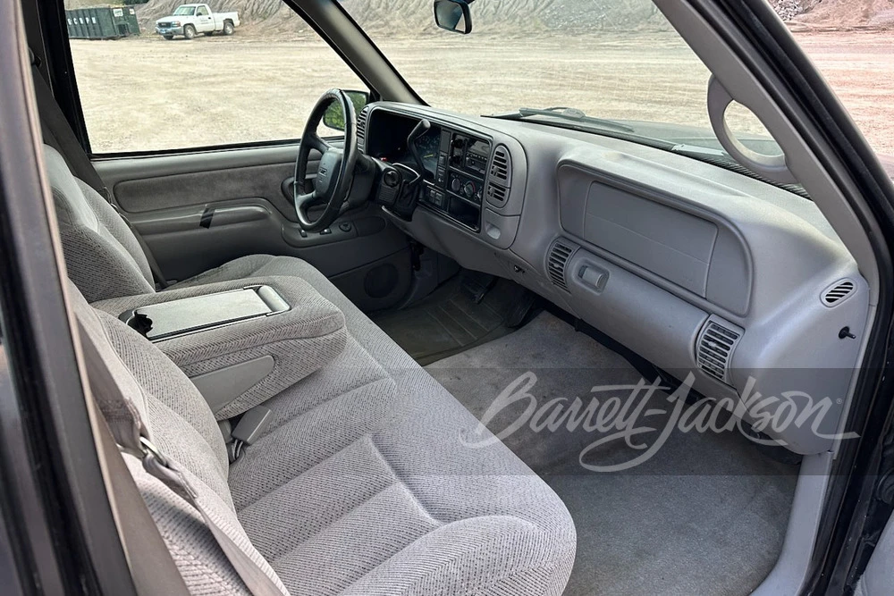 1998 GMC Sierra 1st Gen - Image 3 of 10