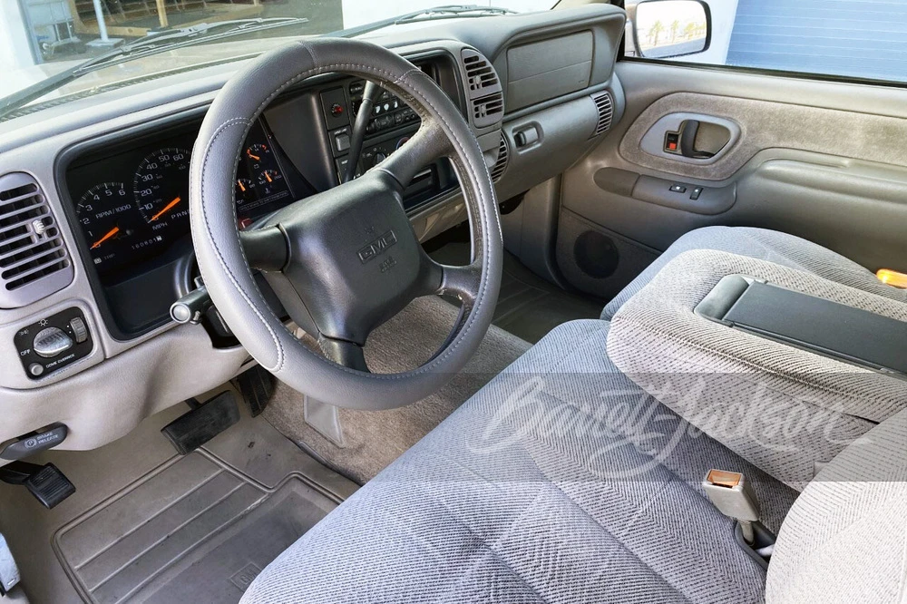 1998 GMC Sierra 1st Gen - Image 2 of 5
