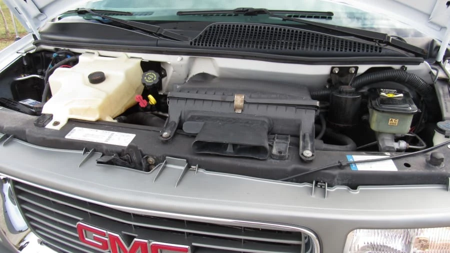 1998 GMC Savana - Image 8 of 9