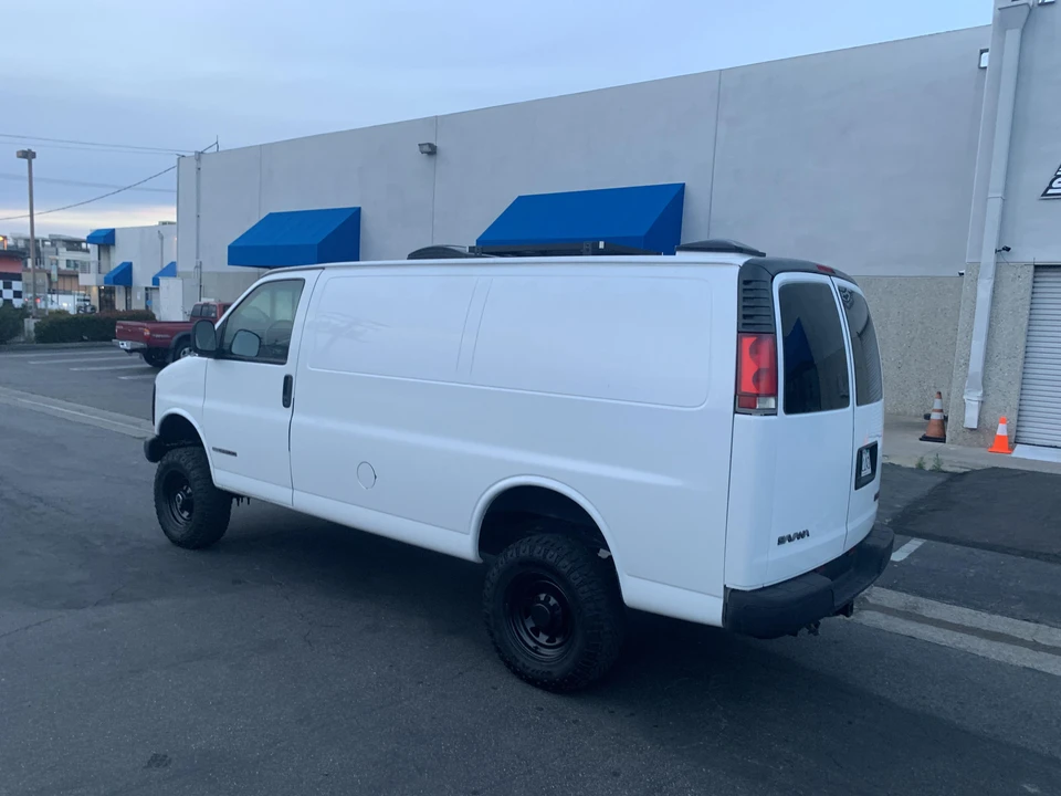 1998 GMC Savana - Image 18 of 29