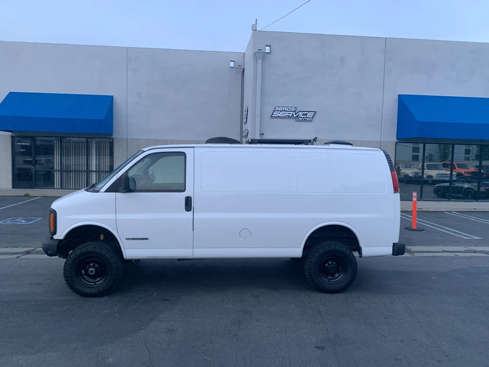 1998 GMC Savana - Image 17 of 29