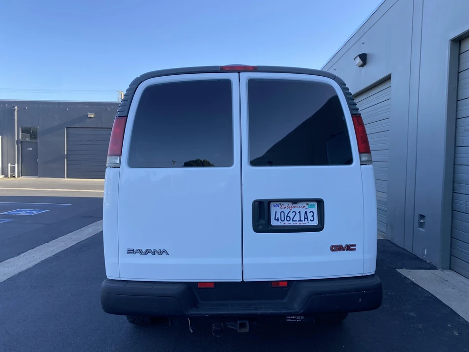 1998 GMC Savana - Image 19 of 29