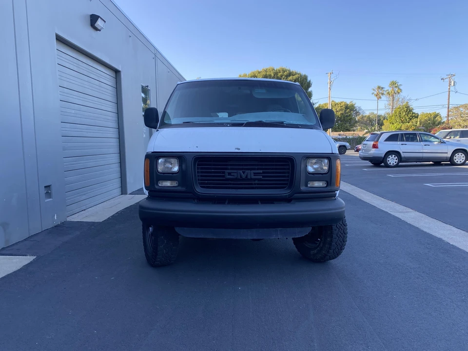 1998 GMC Savana - Image 12 of 29