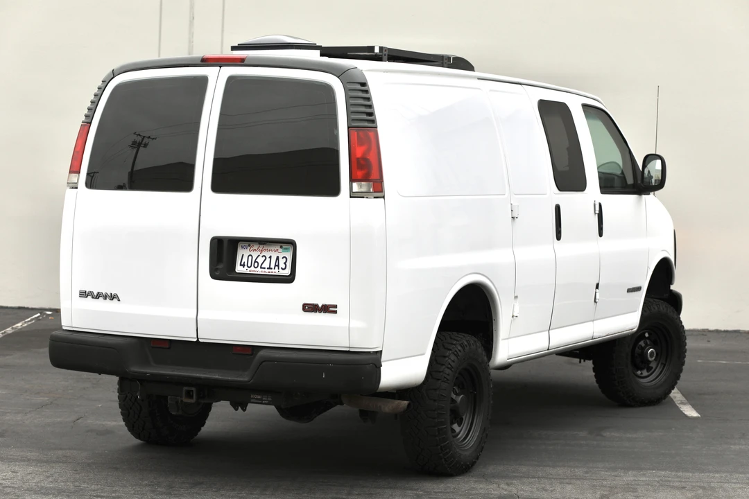1998 GMC Savana - Image 9 of 29